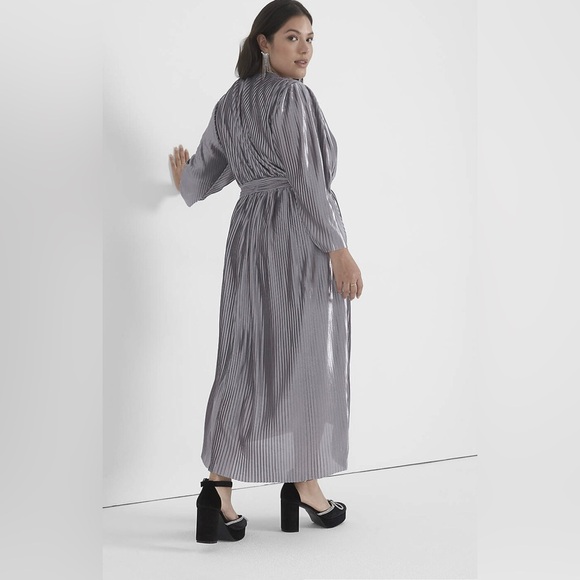 Lane Bryant silver metallic 3/4-Sleeve Surplice-Neck Pleated‎ Dress size 16 new - Picture 2 of 3